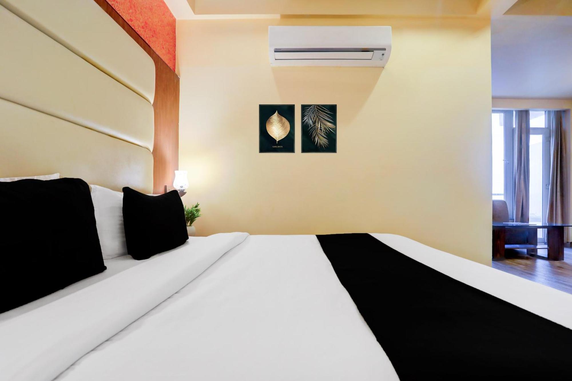 Rājpur Super Townhouse Oak Pacify Hills酒店 外观 照片