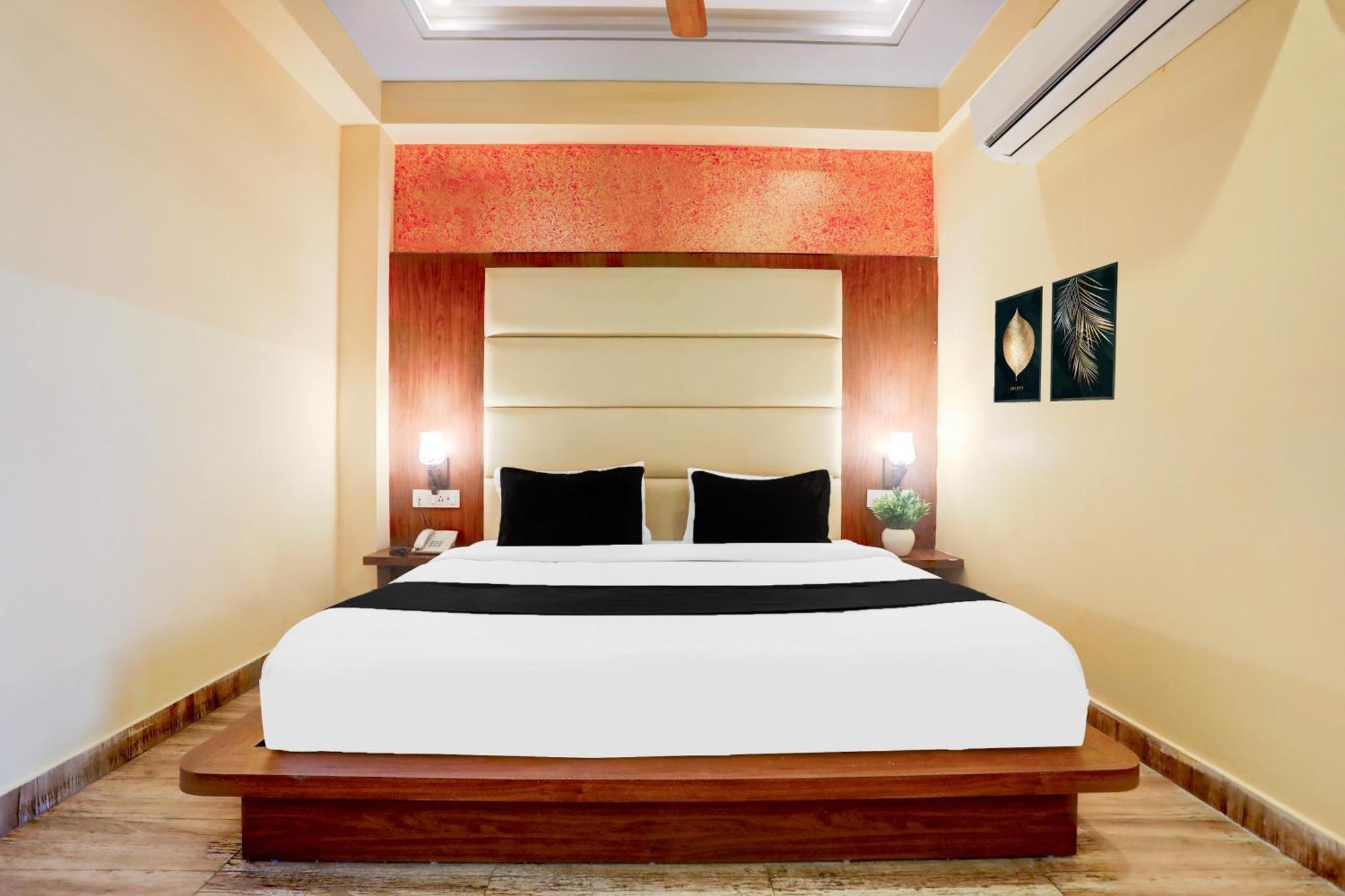 Rājpur Super Townhouse Oak Pacify Hills酒店 外观 照片